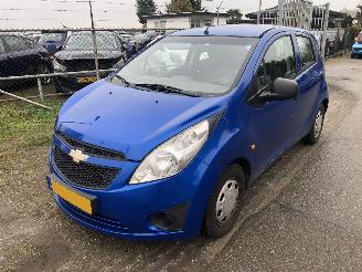 Vaurioauto  passenger cars Chevrolet Spark Spark 1.0 16V LS Bi-Fuel 2011/11