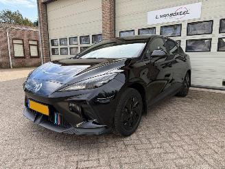 krockskadad bil auto MG MG4 Standard 51 kWh Navi Clima NAP ! 2023/3