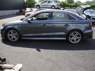 Audi A4  picture 2