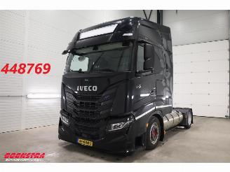 krockskadad bil vrachtwagen Iveco S-way 460 LNG LED ACC Frigoblock Standairco 2021/5