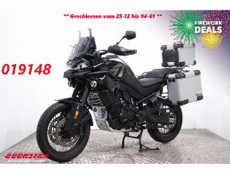skadebil motor CFMoto  800 MT Explorer LED Navi Cruise SHZ Heizgriffe 6.262 km! 2024/10