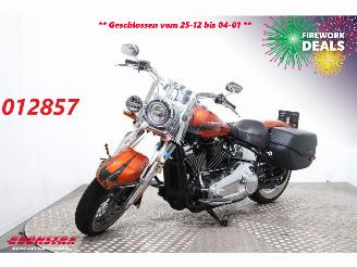 krockskadad bil motor Harley-Davidson  107 FLDE Softail Deluxe 5HD Jekill & Hyde ABS LED 18.643 km! 2019/9