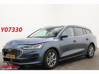 skadebil auto Ford Focus 1.0 EcoBoost Hybrid Titanium LED Navi Clima Cruise PDC 2023/9