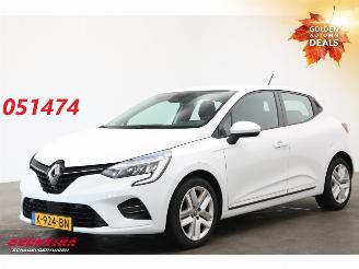 krockskadad bil auto Renault Clio 1.0 TCe Zen LED Bluetooth Airco Cruise PDC 2020/11