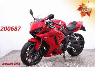 krockskadad bil motor Honda  CBR 650R 95PK ABS Akrapovic LED 8.217 km! 2022/4