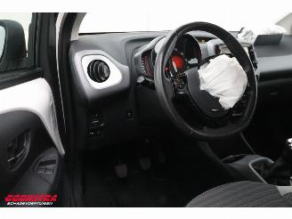 Toyota Aygo 1.0 VVT-i x-play Apple/Android Airo Cruise Camera 57.976 km! picture 18