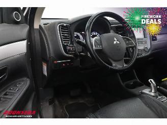 Mitsubishi Outlander 2.0 PHEV Instyle Schuifdak Leder Navi Clima Cruise Camera SHZ AHK picture 18