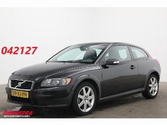 uszkodzony samochody osobowe Volvo C-30 1.8 Kinetic Youngtimer Clima Cruise AHK 164.360 km! 2007/6