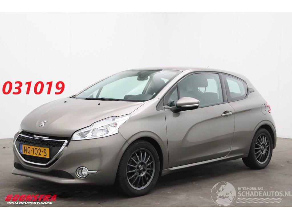 Peugeot 208 1.4 VTi Allure Airco Cruise AHK