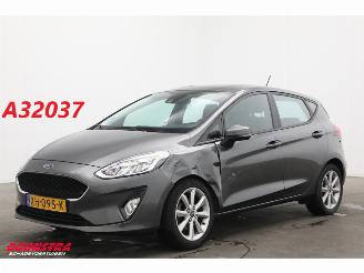 Vaurioauto  passenger cars Ford Fiesta 1.1 Trend 5-DRS Navi Airco Cruise PDC 2019/2