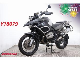Vaurioauto  motor cycles BMW R 1200 GS Adventure ESA Heizgriffe 46.222 km! 2012/6
