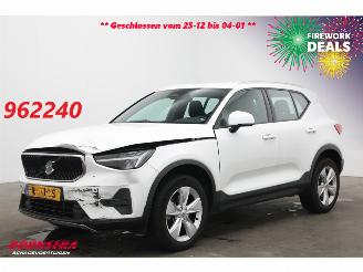 Damaged car Volvo XC40 2.0 B3 Core Navi Clima Carplay Sportzetels 2022/10