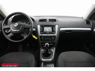 Skoda Octavia Combi 1.4 TSI Navi Xenon Clima Cruise SHZ Gr.t. Amb. picture 12