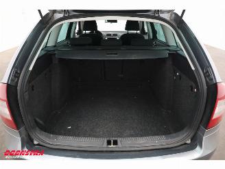 Skoda Octavia Combi 1.4 TSI Navi Xenon Clima Cruise SHZ Gr.t. Amb. picture 19