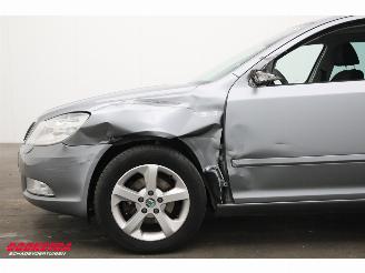 Skoda Octavia Combi 1.4 TSI Navi Xenon Clima Cruise SHZ Gr.t. Amb. picture 6