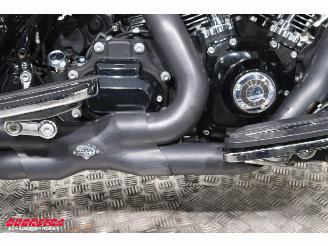 Harley-Davidson  110 FLHTCUSE CVO Ultra Classic 110 FLHTCUSE8 CVO Ultra Classi 110 Years Ed. Radio Cruise LED ABS picture 10