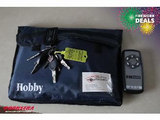 Hobby  495 UL Premium Mover Rondzit Single Beds Middenkeuken picture 23