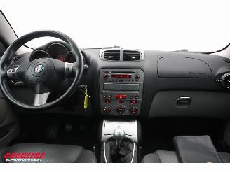 Alfa Romeo GT 2.0 JTS Distinctive Bose Leder Clima Cruise 67.557 km! picture 13