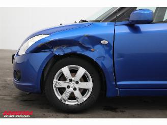 Suzuki Swift 1.3 Bandit 5-DRS Clima LMV Keyless picture 10