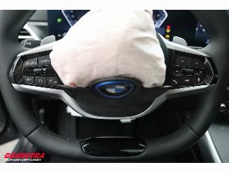 BMW 3-serie 330e Schuifdak 360° LED Cruise SHZ 4.216 km! picture 21