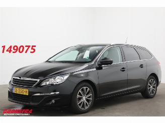 uszkodzony samochody osobowe Peugeot 308 SW 1.6 BlueHDI Active Pano Leder Navi Clima Cruise Camera SHZ AHK 168.661 km! 2015/6