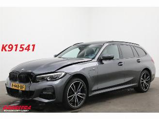 Auto incidentate BMW 3-serie Touring 330e M-Sport Pano LED ACC H/K HUD Memory Camera 55.315 km! 2021/2
