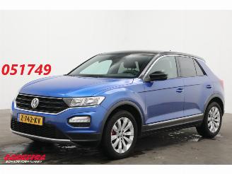 Schadeauto Volkswagen T-Roc 1.5 TSI Sport LED ACC Navi Clima SHZ LRHZ 2019/12