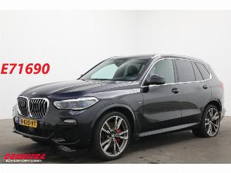 Voiture accidenté BMW X5 xDrive40d M-Sport Pano LED ACC HUD Memory LRHZ AHK 2021/1