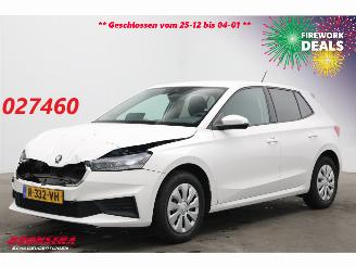 Coche accidentado Skoda Fabia 1.0 TSI Ambition Bluetooth Airco Cruise PDC 2022/11
