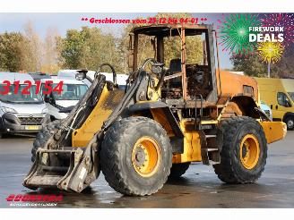 Vaurioauto  machines JCB  427 HT T4 Wiellader BY 2014 2014/6