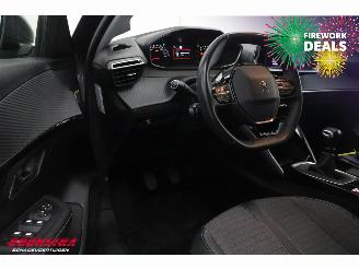 Peugeot 208 1.2 PureTech Allure Navi Clima Cruise PDC picture 16