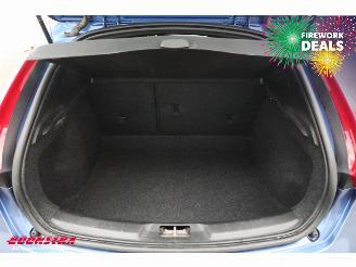 Volvo V-40 1.5 T3 Aut. R-Design LED H/K Leder Navi Clima Cruise Camera SHZ PDC AHK picture 26