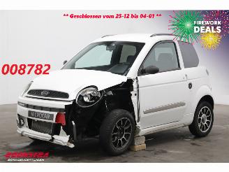 skadebil brommobiel Microcar  M.GO Dynamic DCI Bluetooth Camera 2020/8