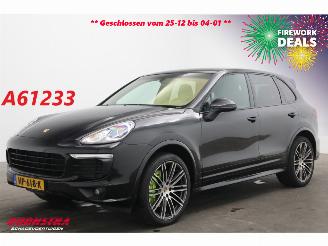 krockskadad bil auto Porsche Cayenne 3.0 S E-Hybrid Sport Design BiXenon Memory Leder SHZ AHK 2015/12