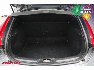 Volvo V-40 Cross Country 2.0 T3 Momentum LED Memory Leder Navi Camera SHZ PDC AHK picture 24