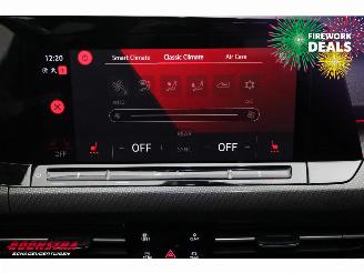 Volkswagen Golf 1.5 eTSI DSG R-Line LED ACC Virtual Navi Camera LRHZ picture 21