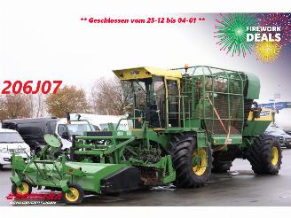 Vaurioauto  machines John Deere  RBL230 BY 1990 7.028 Uur Updated / Refit 09-2025!! 1990/6