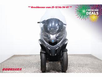 Piaggio  MP3 530 HPE Exclusive ABS Camera 4.804 km! picture 6