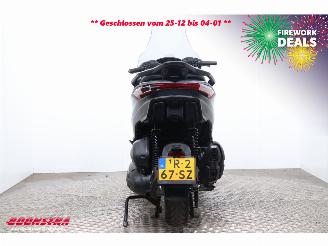 Piaggio  MP3 530 HPE Exclusive ABS Camera 4.804 km! picture 8