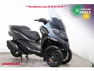 Piaggio  MP3 530 HPE Exclusive ABS Camera 4.804 km! picture 2