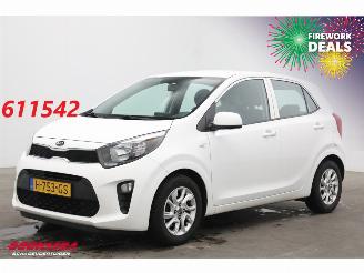krockskadad bil auto Kia Picanto 1.0 MPi DynamicPlusLine Navi Airco Cruise 2020/1