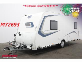 krockskadad bil caravan Caravelair  Antares 470 Luifel Fietsendragers Single Beds BT 2021 2021/3