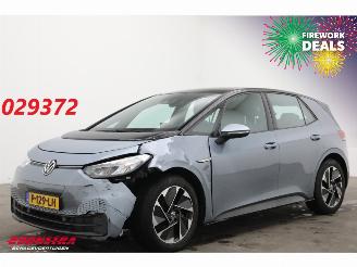 Unfallwagen Volkswagen ID.3 Pro 58 kWh LED ACC Navi LRHZ SHZ PDC 2020/11