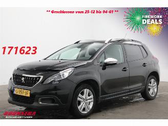 Schadeauto Peugeot 2008 1.2 PureTech Aut. Signature Navi Airco Cruise PDC 59.303 km! 2019/9