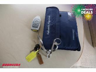 Kabe  Ametist 560 GLE Solar Mover Single Beds picture 24