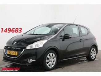 begagnad bil auto Peugeot 208 1.2 VTi Active Navi Bluetooth Clima Cruise PDC AHK 2012/12
