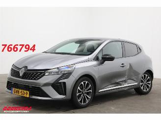 Voiture accidenté Renault Clio 1.0 TCe 90 GPF techno LED Navi Clima Cruise PDC AHK 31.734 km! 2024/6