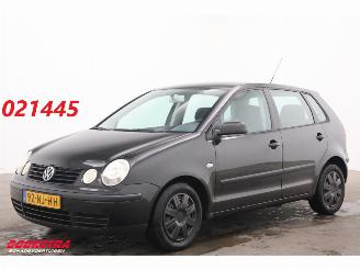 ocasión turismos Volkswagen Polo 1.4-16V 5-DRS Airco Cruise 2003/10