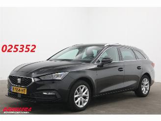 krockskadad bil auto Seat Leon Sportstourer 1.5 eTSI DSG Style Pano LED ACC Leder Navi SHZ LRHZ AHK 2021/2