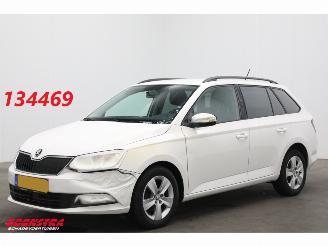 Coche accidentado Skoda Fabia Combi 1.4 TDI DSG Ambition Business Navi Cruise Airco Bluetooth PDC 2017/2